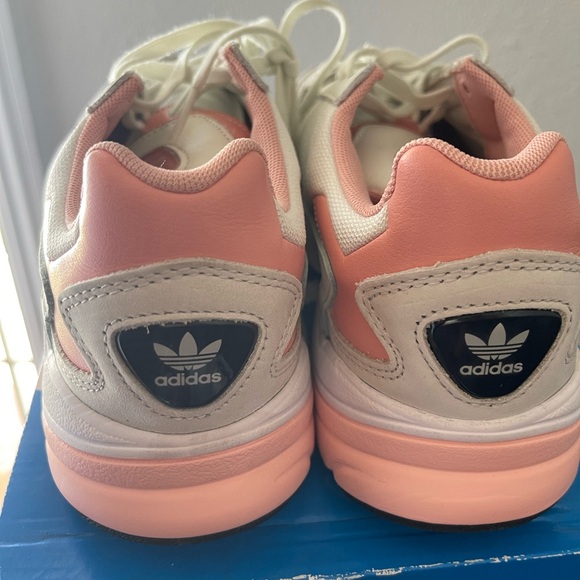 Adidas falcon shoes - Picture 9 of 11